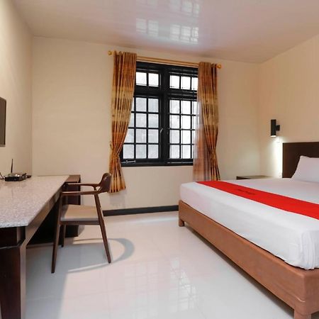 Reddoorz Plus Near Halim Perdanakusuma 2 Jakarta Exterior foto
