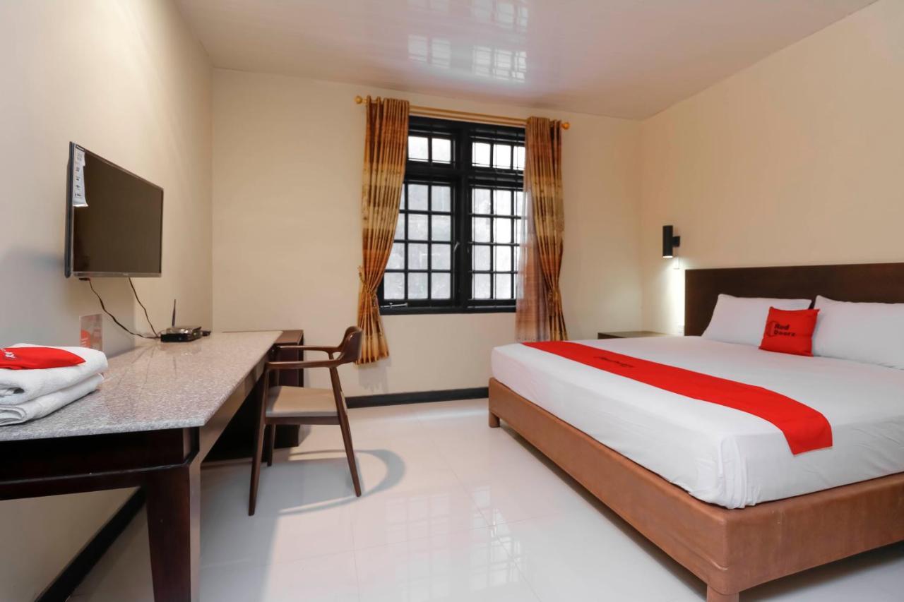 Reddoorz Plus Near Halim Perdanakusuma 2 Jakarta Exterior foto