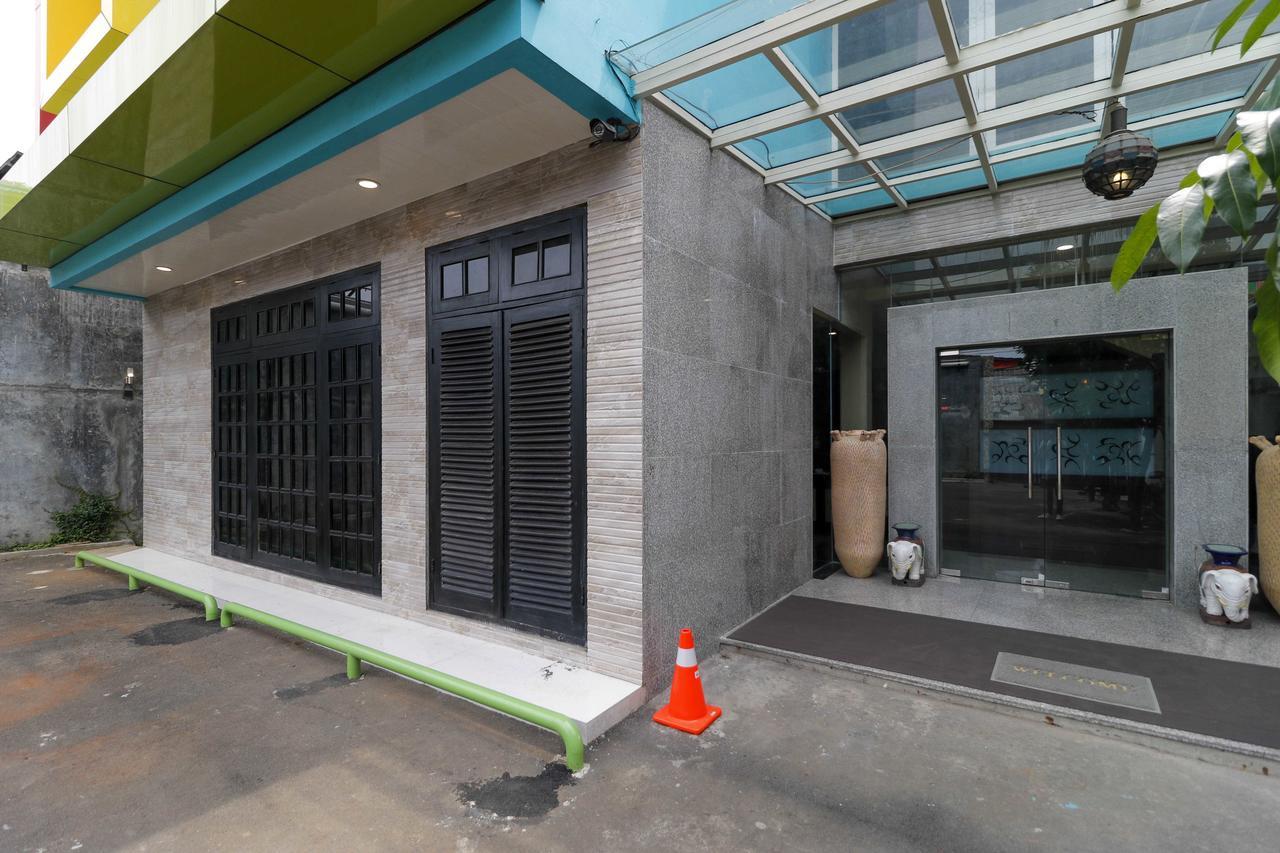 Reddoorz Plus Near Halim Perdanakusuma 2 Jakarta Exterior foto